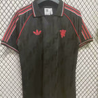 Retro Man Utd Polo Shirt image 0