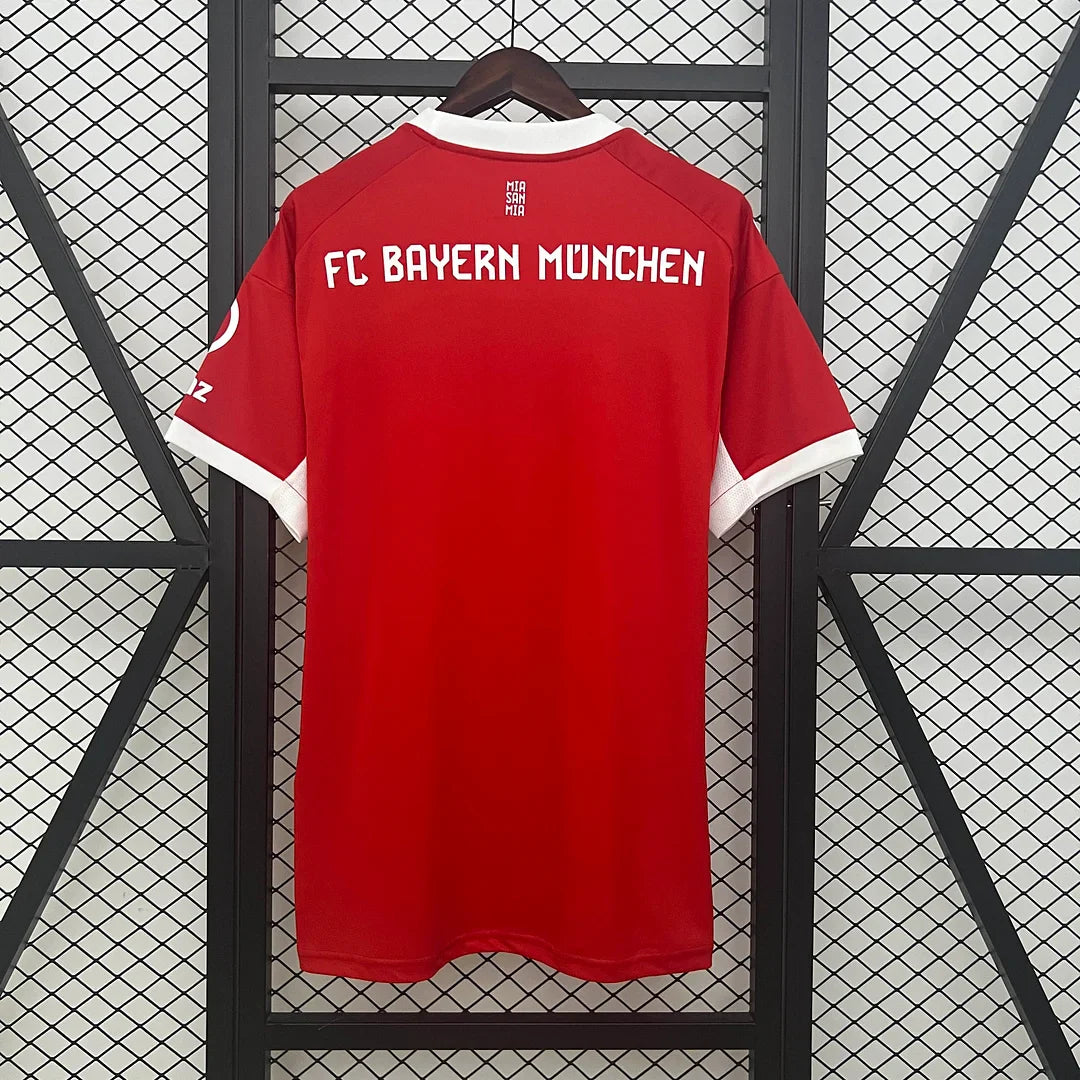 26 Bayern Home/Away image 1
