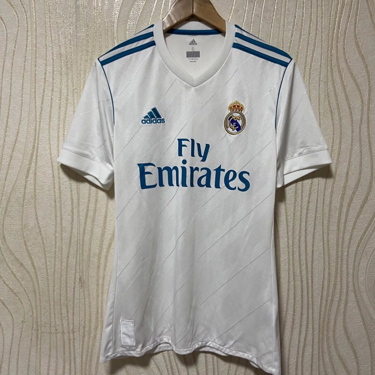 17/18 RM Home/Away image 0