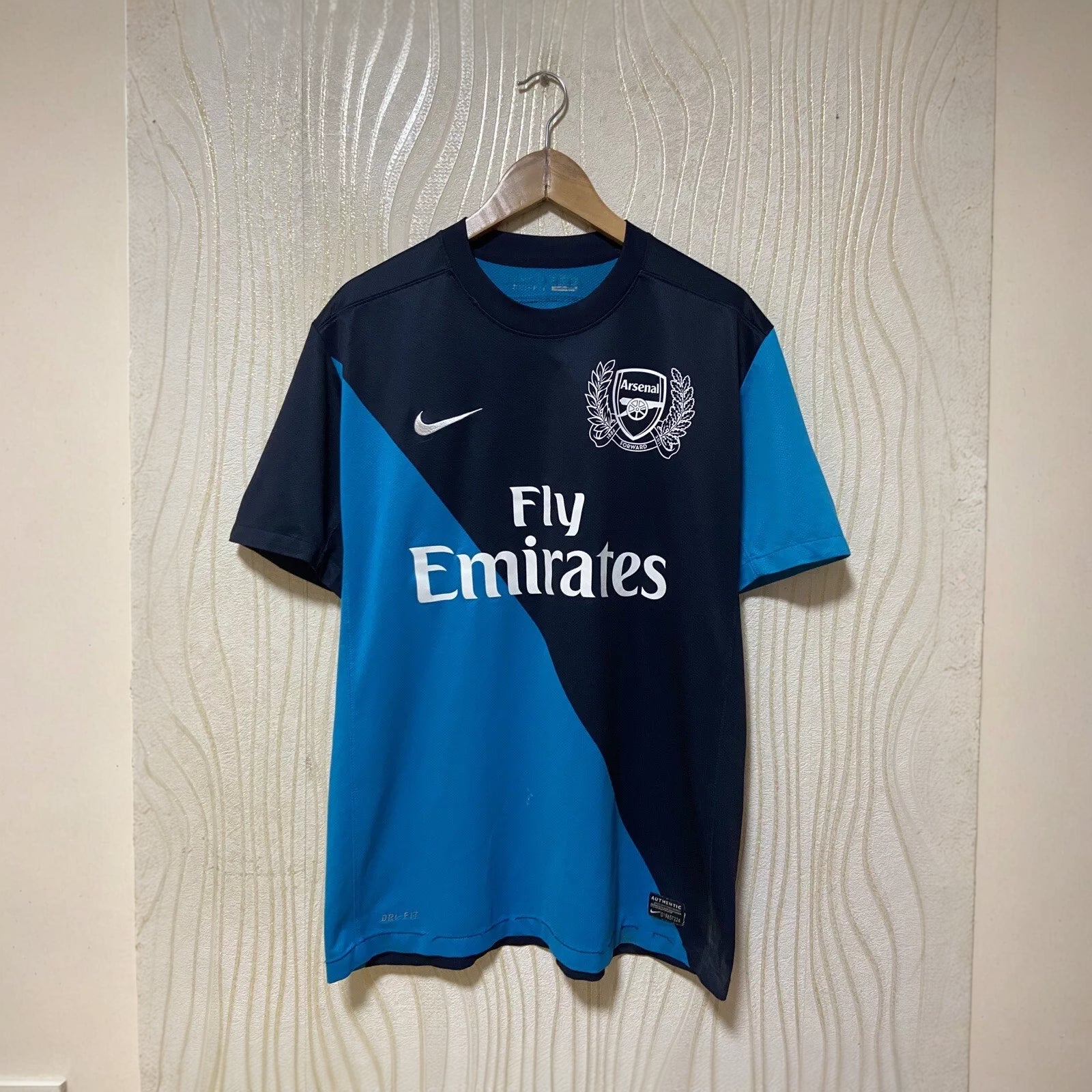 11/12 Arsenal Home/Away image 2