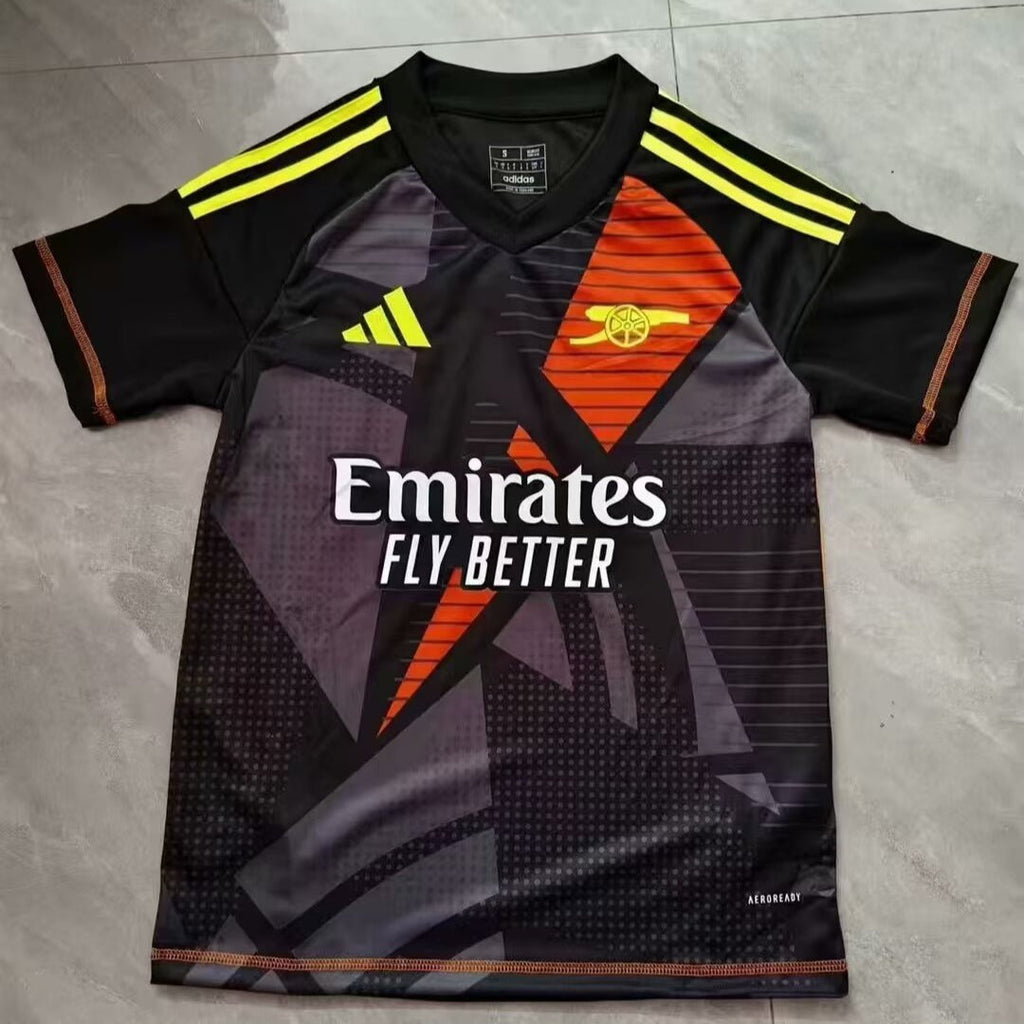 24 Arsenal Goalkeeper Kit image 0
