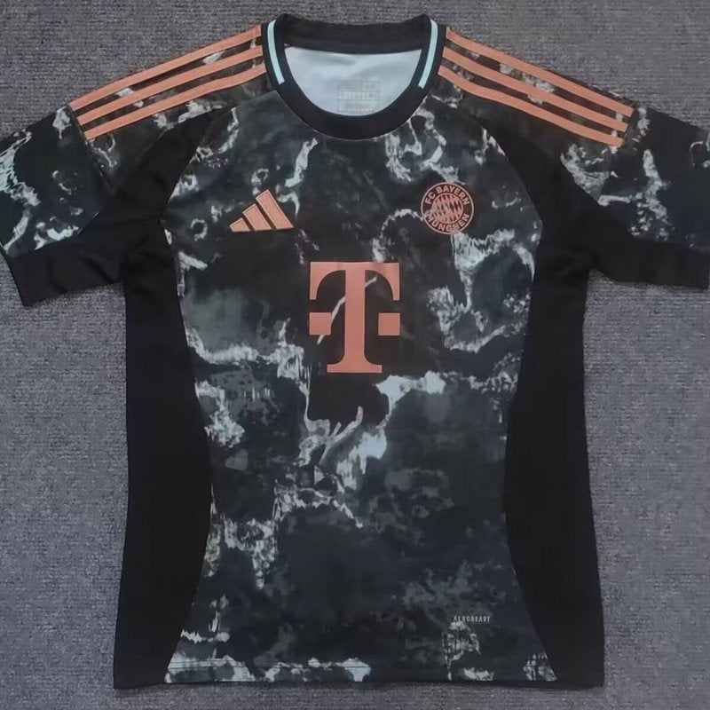 25 Bayern Home/Away image 2