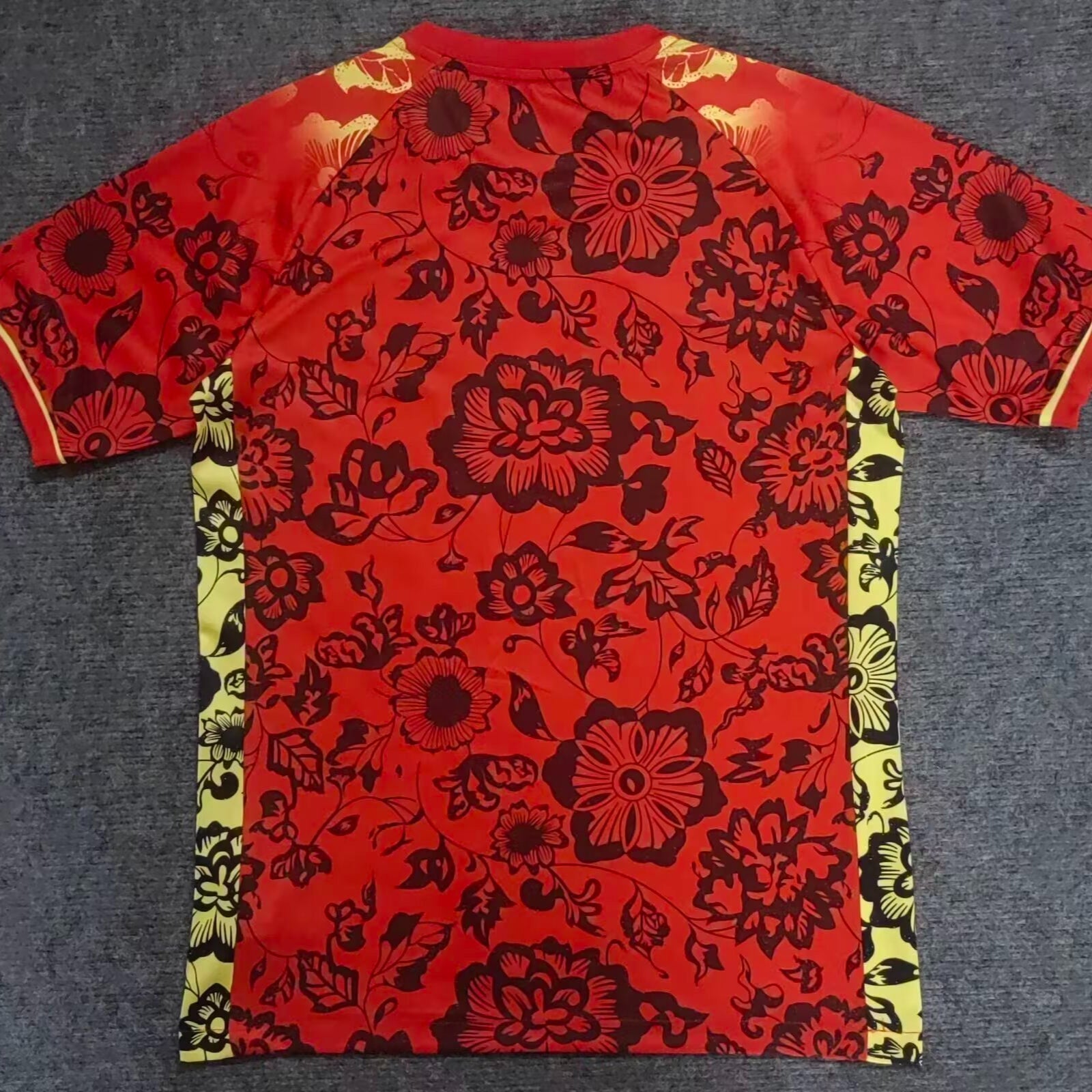 23/24 Flower Portugal Kit image 1