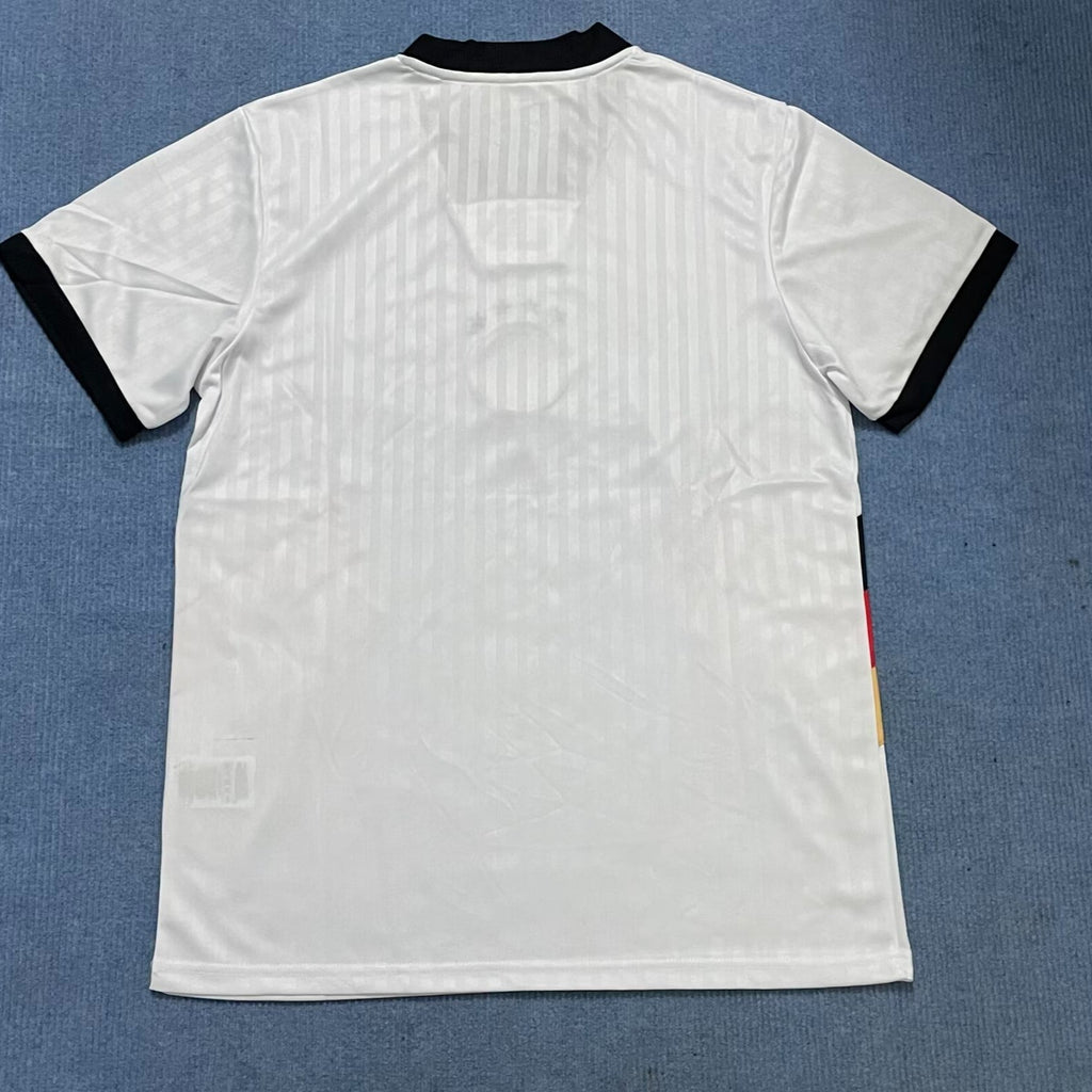 24 Germany White Kit image 1