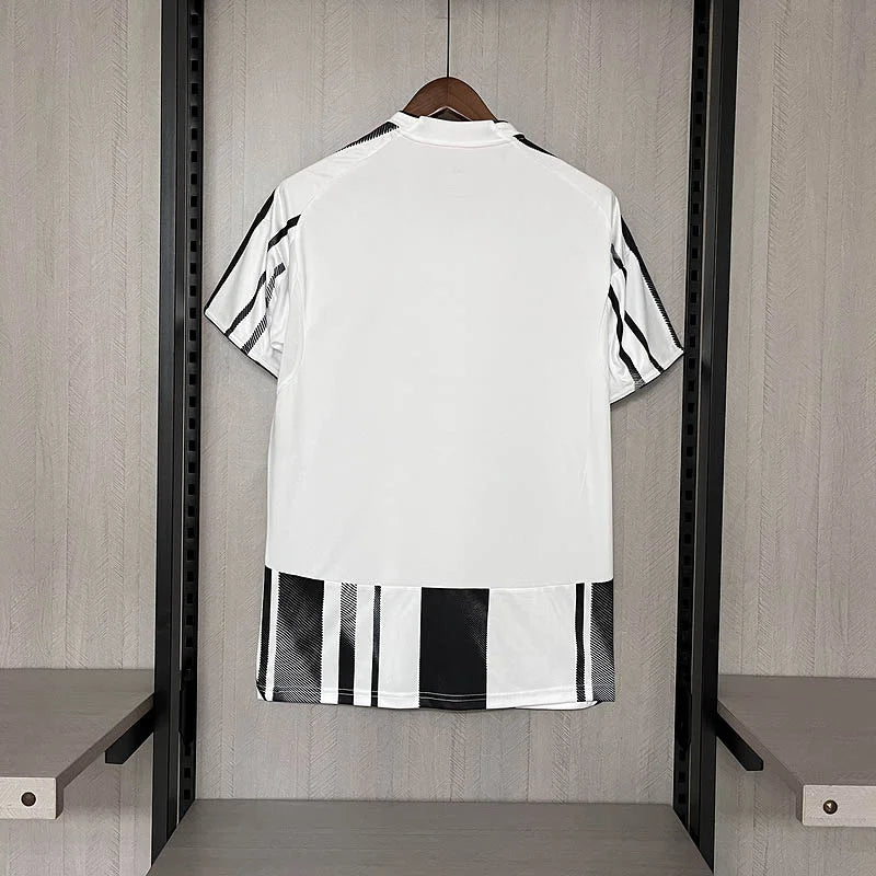 26 Juventus Home/Away image 1