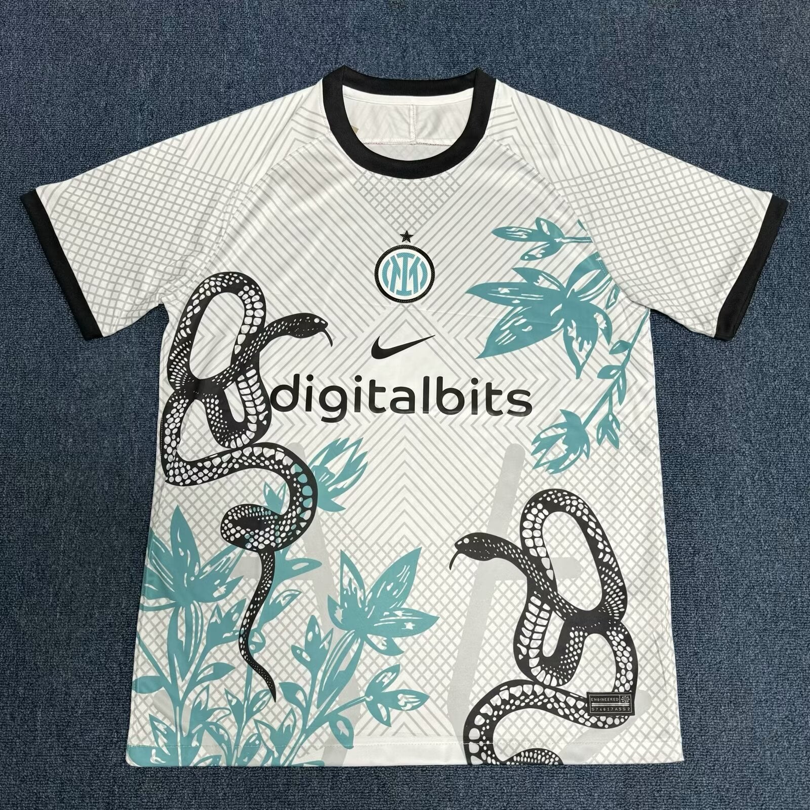 Inter Milan Serpent Kit image 0