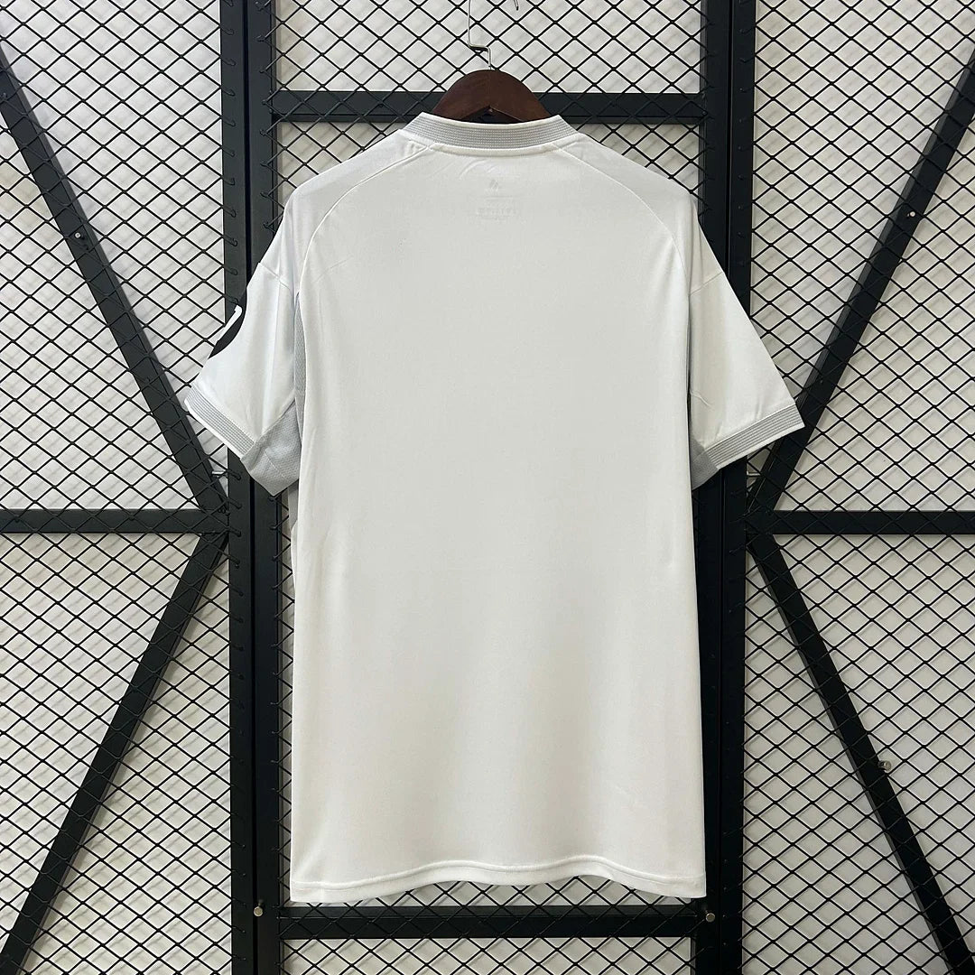 26 RM Home/Away image 1