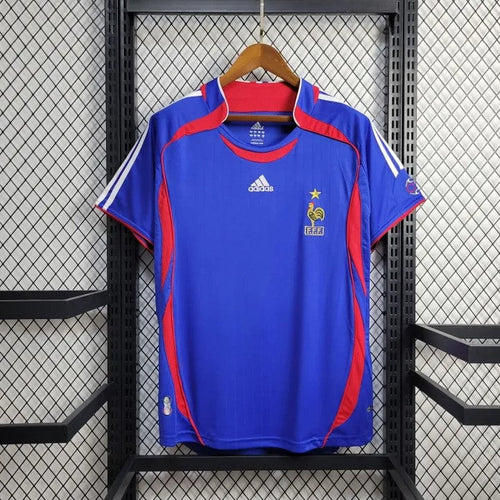 06 France Home/Away image 0