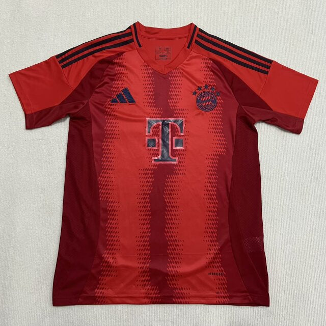25 Bayern Home/Away image 0